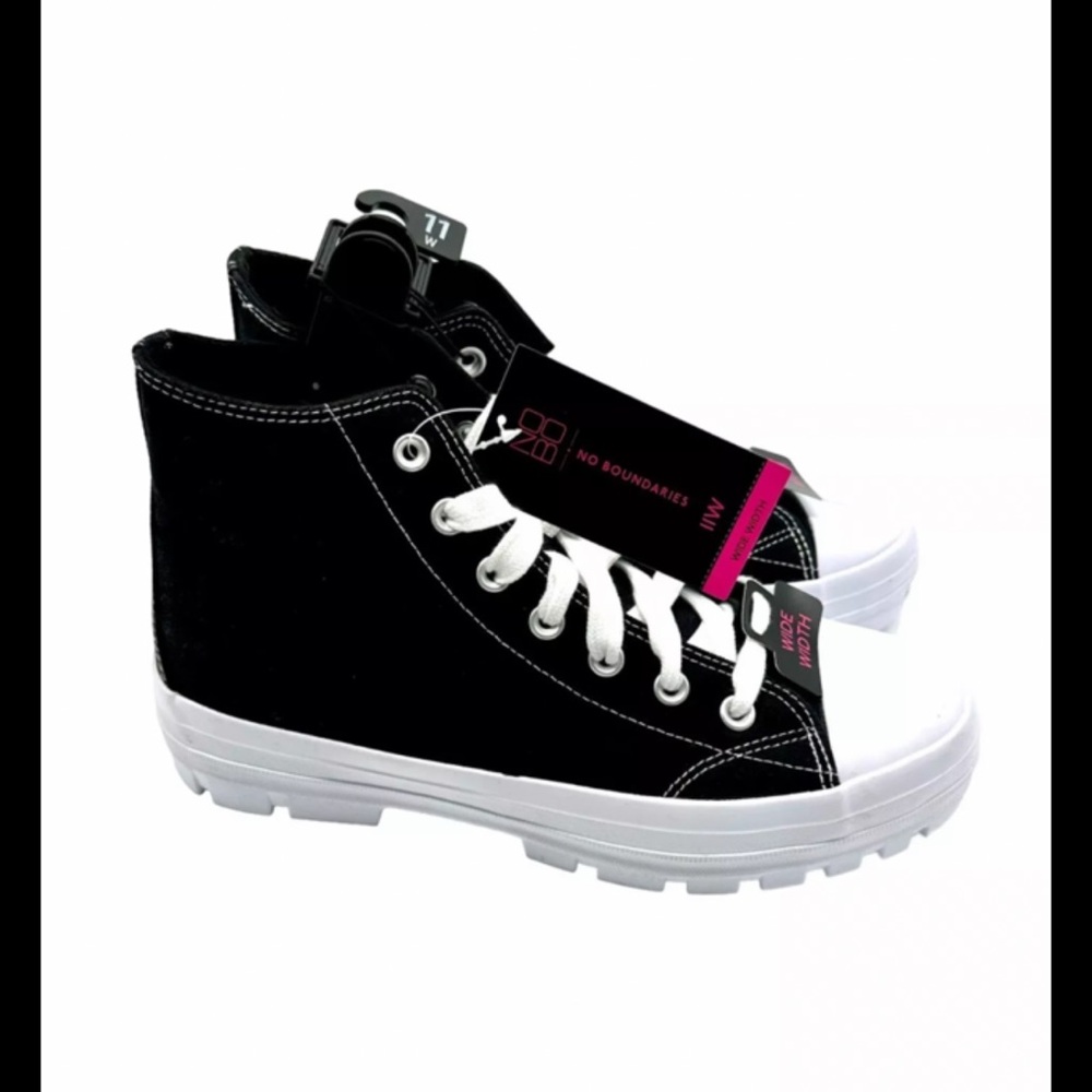 High Top Black Canvas Lug Wide Width Sneakers Women's Size 12